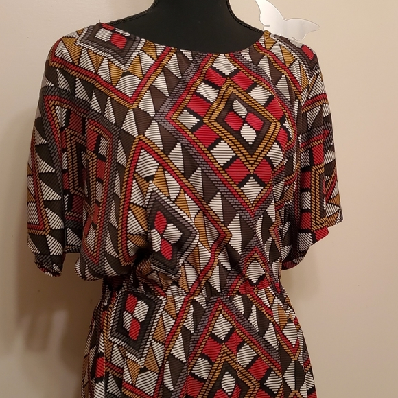 Causal Dress w/mix colors - Picture 2 of 6